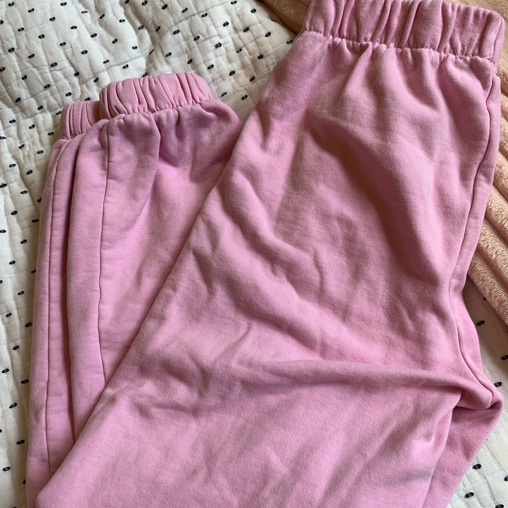 brandy melville bubblegum pink sweatpants